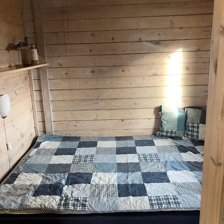 & Camping
