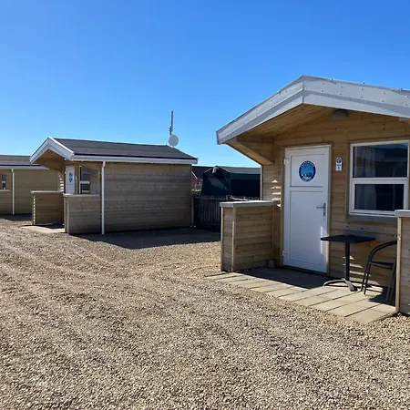 Holiday park & *
